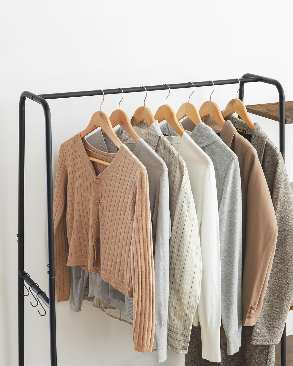 VASAGLE KleiderstÄnder, GarderobenstÄnder, 45 x 120 x 160 cm Garderobe mit Kleiderstange, Schuhablage, offener Kleiderschrank, 6 abnehmbare Haken, Schlafzimmer, Flur, vintagebraun-schwarz RGR116B01 — Ansicht 3